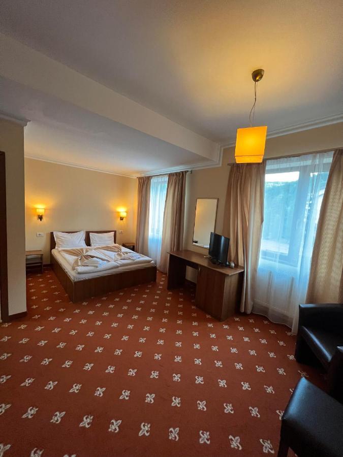 Geoagiu Băi Hotel Termal מראה חיצוני תמונה